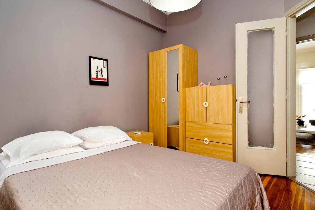 Kallimarmaro Apartment Athena Bagian luar foto